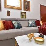 Totu Vintage Dabrowskiego Apartment *