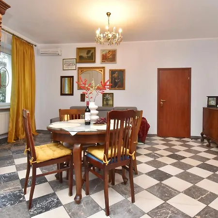 Totu Vintage Dabrowskiego * Sopot