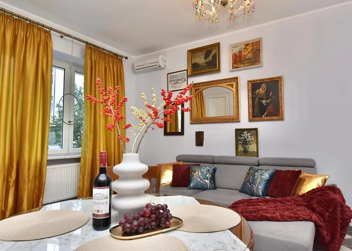 Totu Vintage Dabrowskiego Apartment *